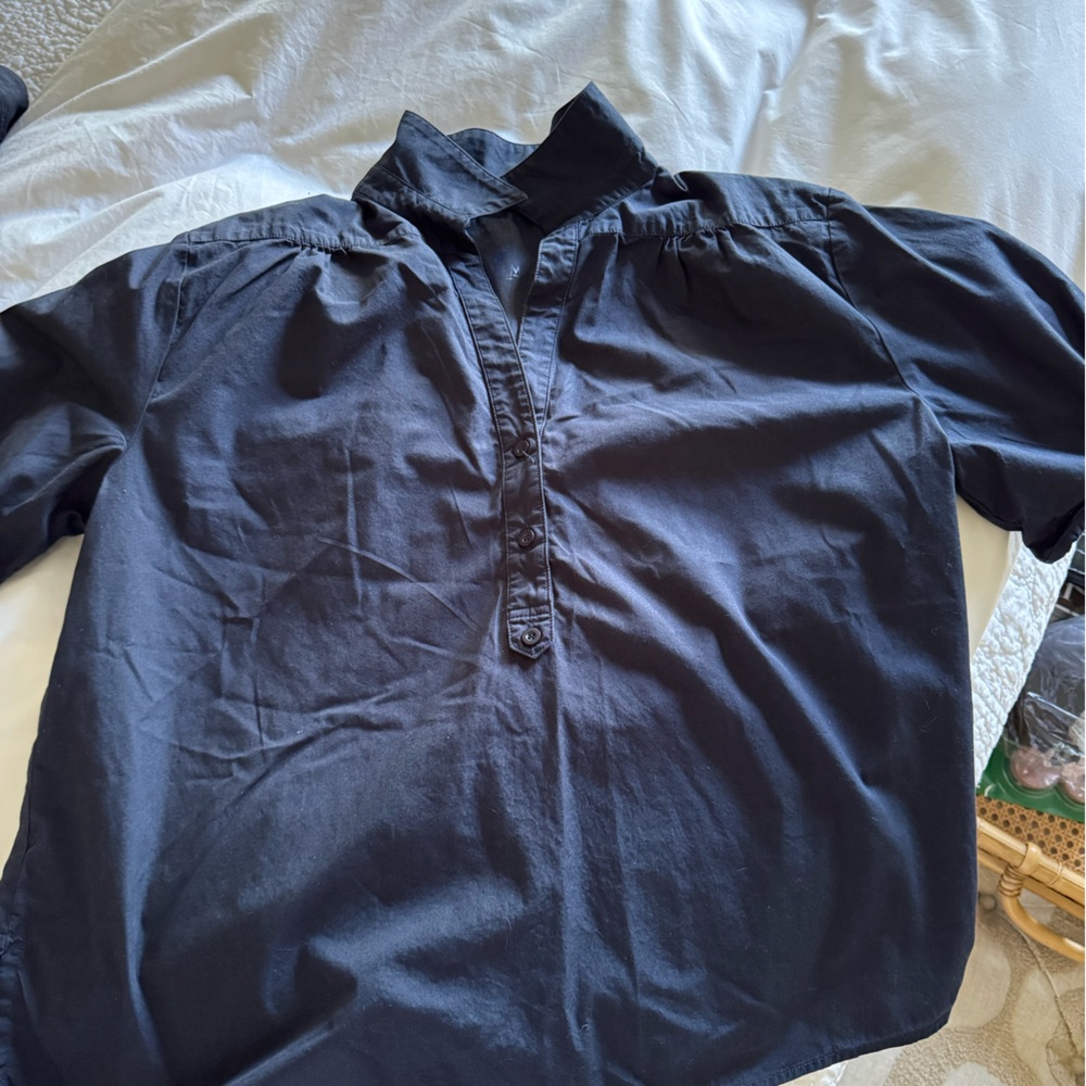 KMM Collective -kathya popover top in NAVY - Large